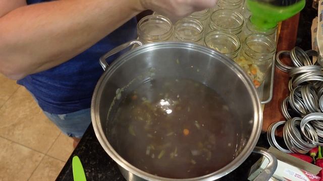 Canning Chicken Soup смотреть онлайн