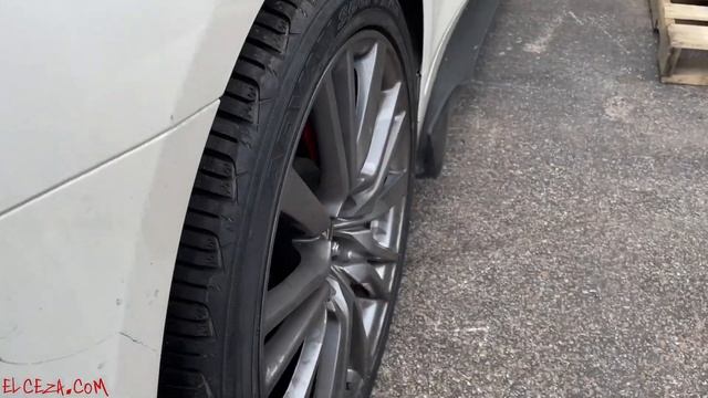 INFINITI Q50 WIDER REAR TIRES ON STOCK WHEELS смотреть онлайн