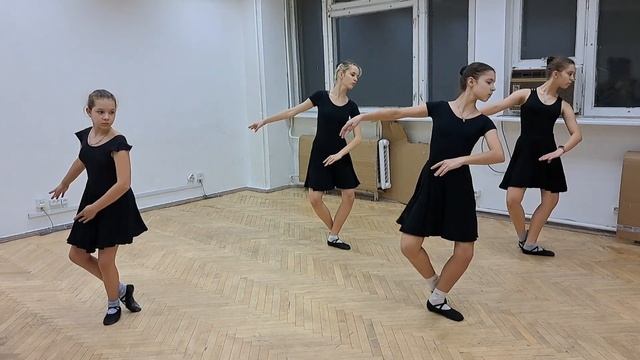 Pas de bourre/passe (Па де буре, па де буре з пассе і з обертанням.) смотреть онлайн
