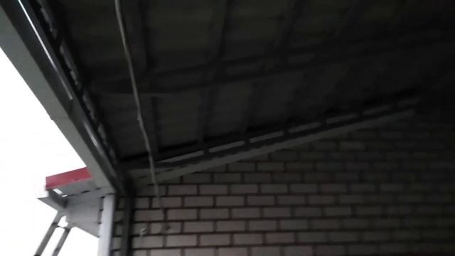 Навес между домом и летней кухней смотреть онлайн