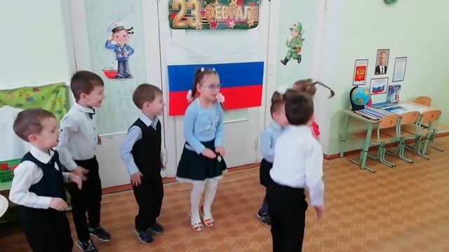Праздник к 23 февраля в детском саду