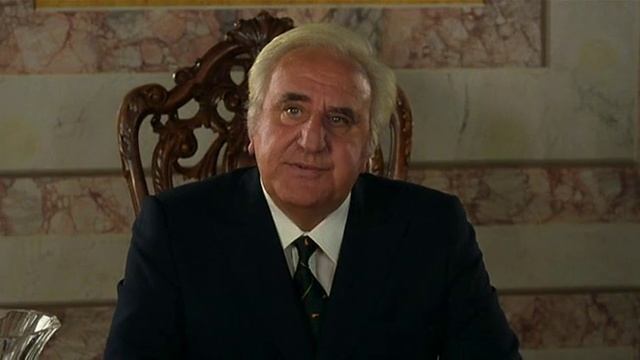 Мы монархи говорим о себе во множественном числе смотреть онлайн