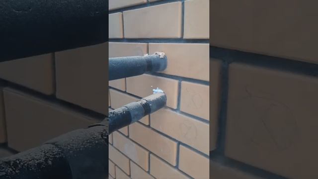 пеноизол - заполнение всех щелей