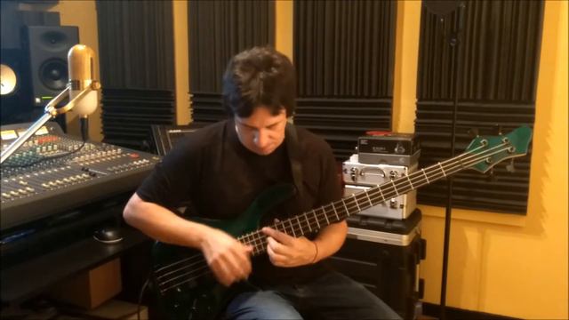 Adrian Gruning Bajo Custom Descripcion смотреть онлайн