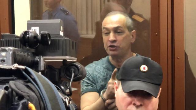 Александр Шестун несогласен с решением суда о продлении меры пресечения смотреть онлайн