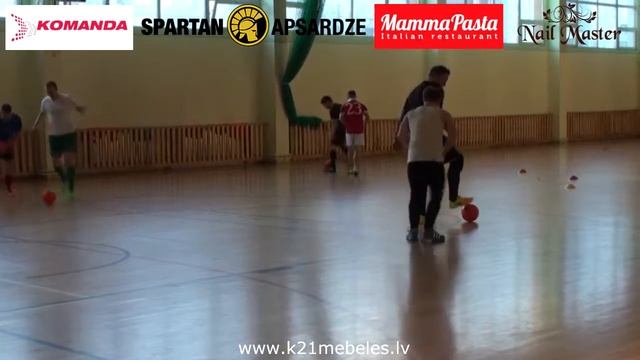 Great Futsal footwork excercise - Супер упражнение для работы корпусом и техники ног Футзал смотреть онлайн