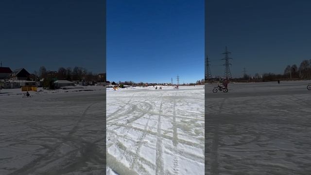 Соревнования по мотокроссу на льду в мотокомплексе Кутузовский редут