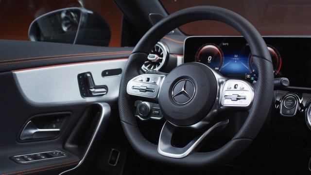 The new Mercedes-Benz CLA Studio Interior Design смотреть онлайн