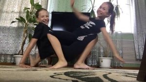 Йога Челлендж/Мариона с сестрой