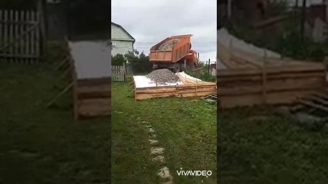 Вторичный щебень / Разгрузка 10 кубов для парковки смотреть онлайн