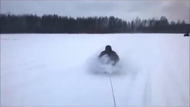 russischer prikoly "приколы 2016,катаемся на ватрушках на озере за мототехникой" смотреть онлайн