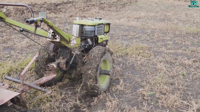 Вывозим навоз и пашем ОГОРОД смотреть онлайн