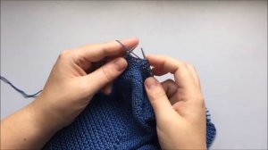 Вяжем красивую лёгкую майку спицами