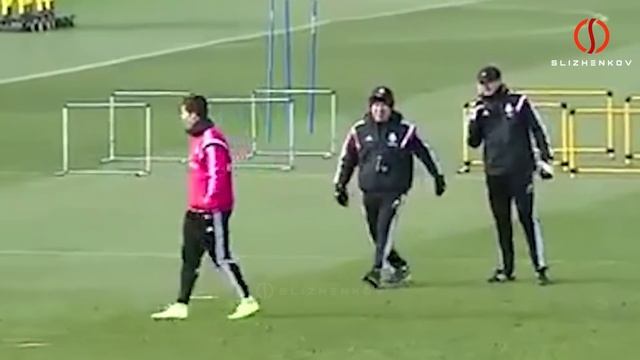 The Whole World COPYING Cristiano Ronaldo смотреть онлайн
