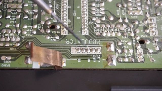 RF модулятор с видеомагнитофона. Что такое модулятор, как его настроить? смотреть онлайн