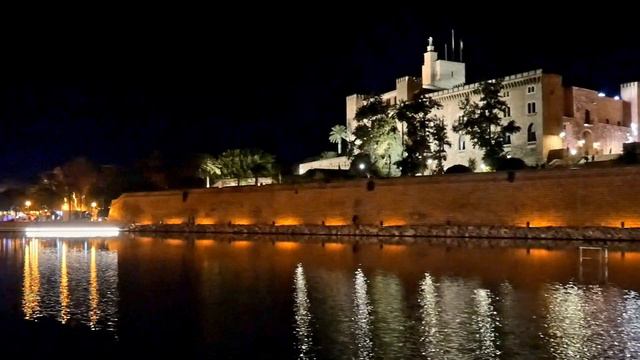 Exploring Palma de Mallorca | Nightlife & City Walk 🇪🇸 Most Visited Places смотреть онлайн
