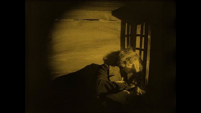 Nosferatu (1922) - excerpt with new music by Jan Rybář смотреть онлайн