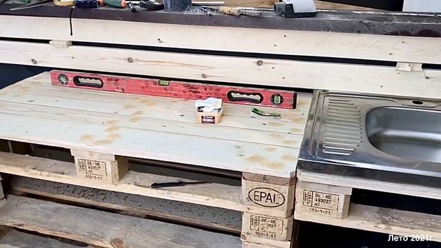 ПЕРЕДЕЛАЛИ ПЛОЩАДКУ ПЕРЕД БАНЕЙ,СТИЛЬ ЛОФТ LOFT ИЗ ПАЛЛЕТ,ПОДДОНОВ смотреть онлайн