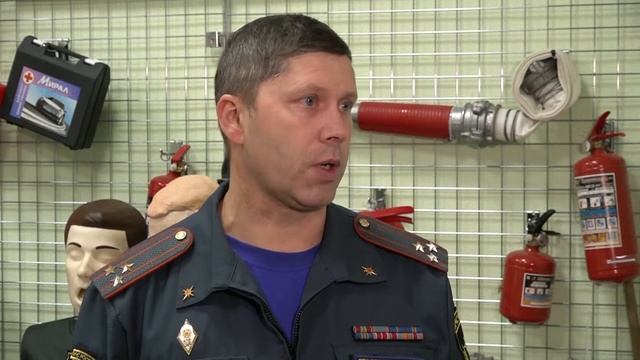 В Ярославле МЧС учит молодежь ликвидировать ЧС смотреть онлайн