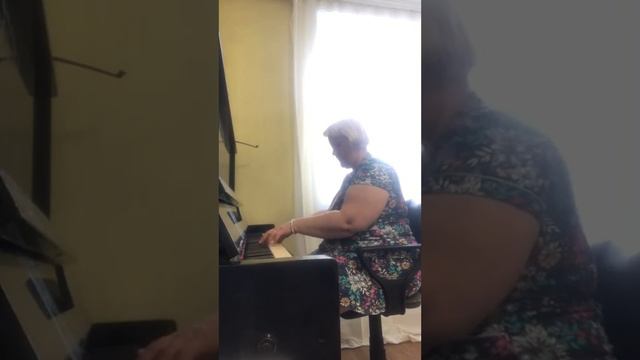 Дора Люкс. Апрель. Музыка для души. Играет автор #доралюкс #doralux #музыка #music смотреть онлайн