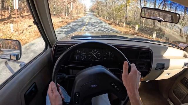 Driving America's Biggest Roll Over Risk - 1989 Ford Bronco II (POV Binaural Audio) смотреть онлайн