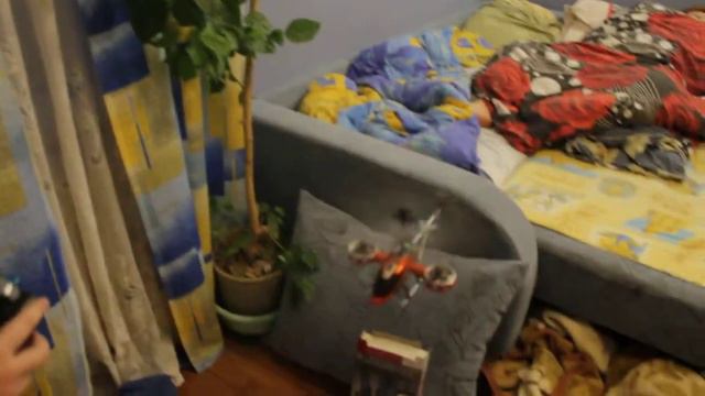 вертолет в комнате