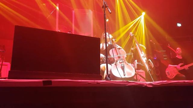 The rains of castamere - Tina Guo LIVE @ Albert Hall 30/10/17 GAME ON смотреть онлайн