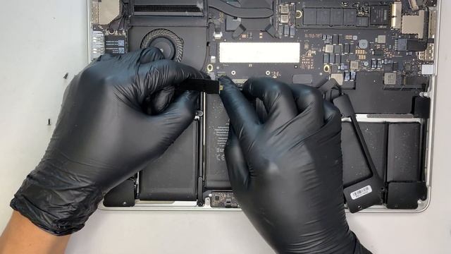 Step By Step - Speaker Replacement Macbook Pro A1502