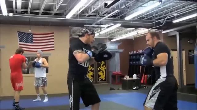 Денис Семенихин. Подготовка Тома Харди к фильму 'Воин' смотреть онлайн