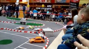 Машины на пульте управления!