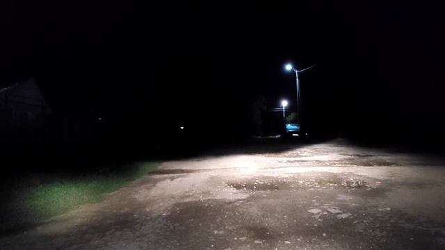 свет доработанных фарАуди 80 б3/б4 по сравнению со стандартной фарой. смотреть онлайн