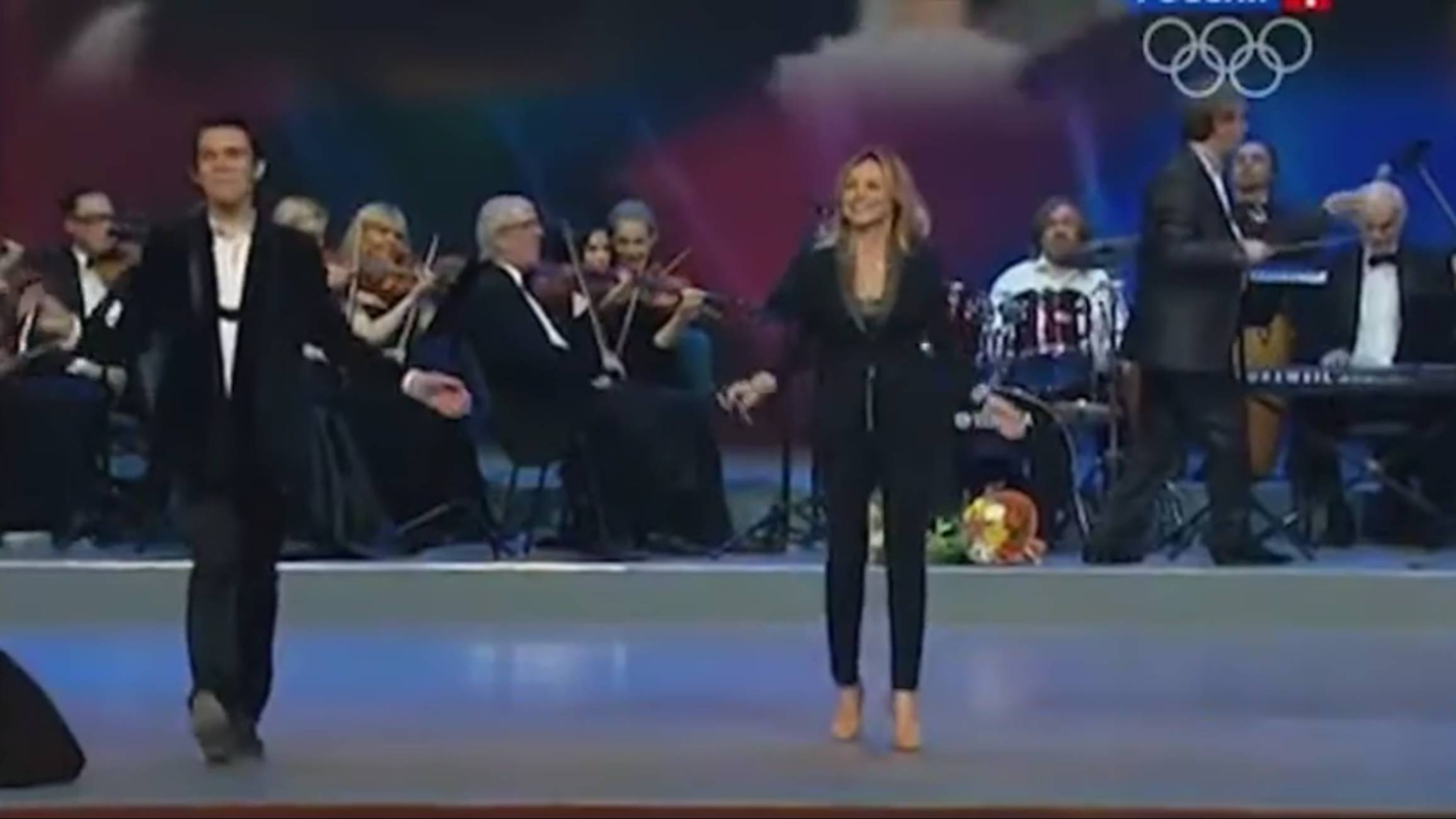 Новые Самоцветы - Вся жизнь впереди (95 лет Комсомолу, Россия 1) смотреть онлайн