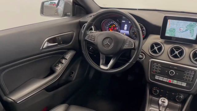 Mercedes-Benz CLA 200 смотреть онлайн