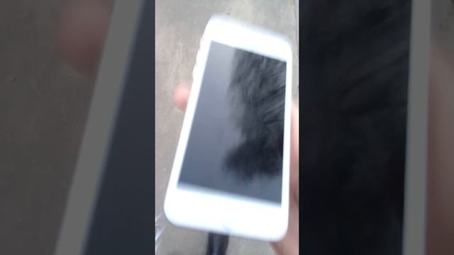 В воде нашол iPhone 7s и apple earpods смотреть онлайн