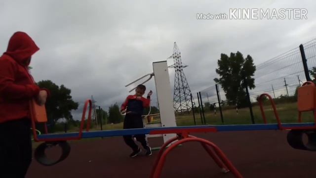 Паркур и лёгкие трюки на самокате смотреть онлайн