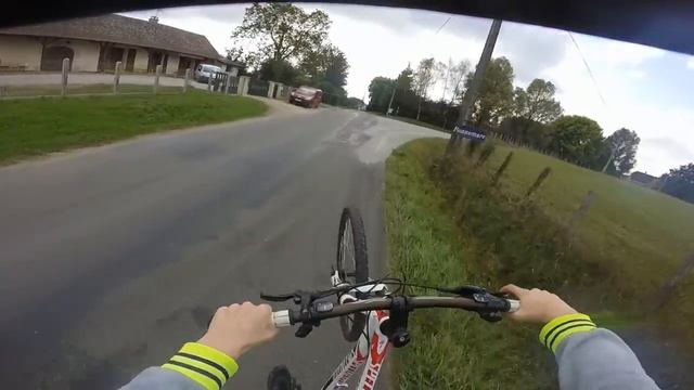 SPECIALIZED HardRock-SPORT - Bavette - Wheeling - Stoopie ..