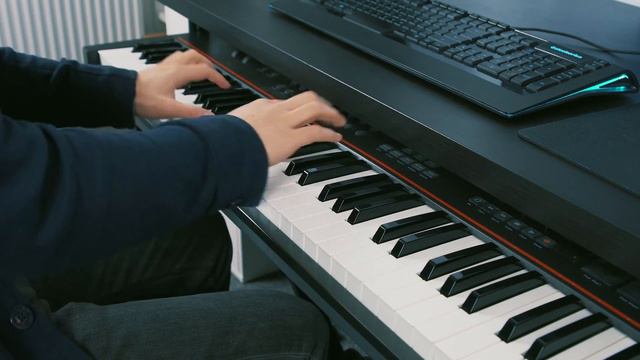 Merry Go Round of Life- Howl's Moving Castle (2 Pianos) смотреть онлайн
