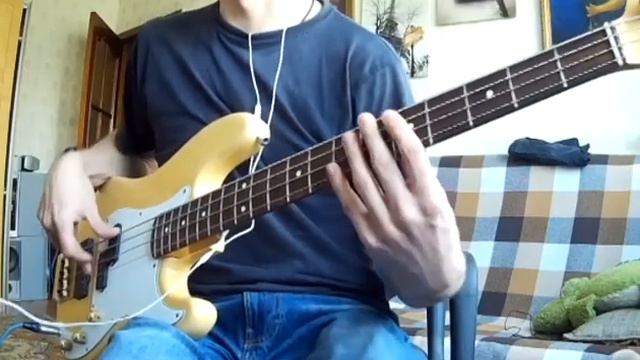 Грибы – Между нами тает лед (Bass Cover) смотреть онлайн