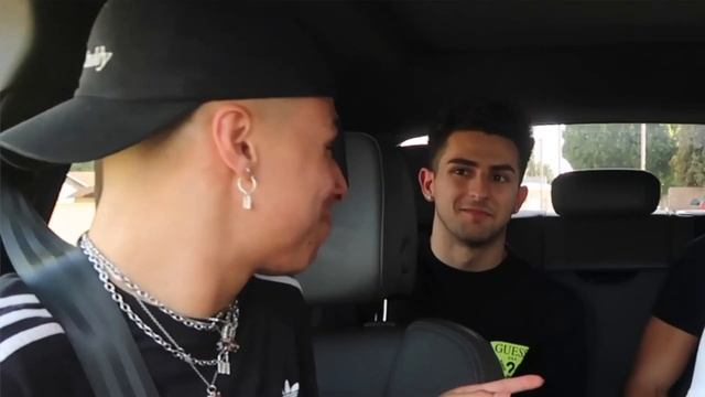 LARRAY: УЧИМ БЛИЗНЕЦОВ ДОЛАН ИГРАТЬ В РОБЛОКС (rus sub) смотреть онлайн