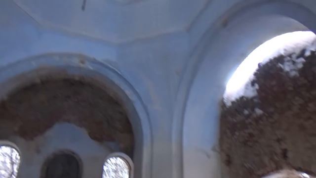 ЦЕРКОВЬ НА ГНИЛОЙ РЕКЕ! ЗАШЛИ И ОЦЕПЕНЕЛИ! смотреть онлайн