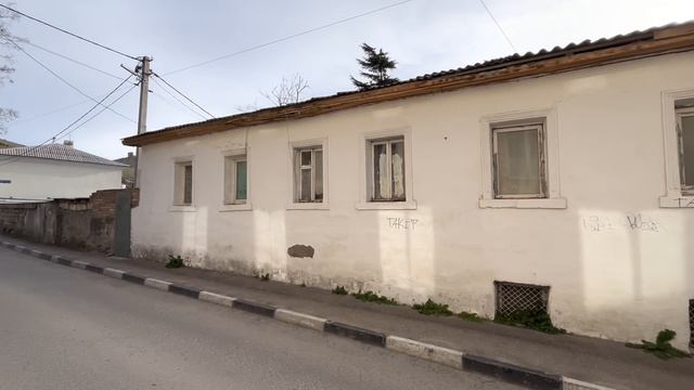 Я ОБОМЛЕЛ от увиденного в Балаклаве-Дача Зусмана,дома Мануйли и Гинали,храм 12 Апостолов!Севастопол смотреть онлайн