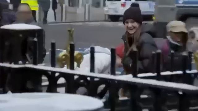 Ребенок Дьявол в коляске страшное видеоstrangeworlds at ua смотреть онлайн