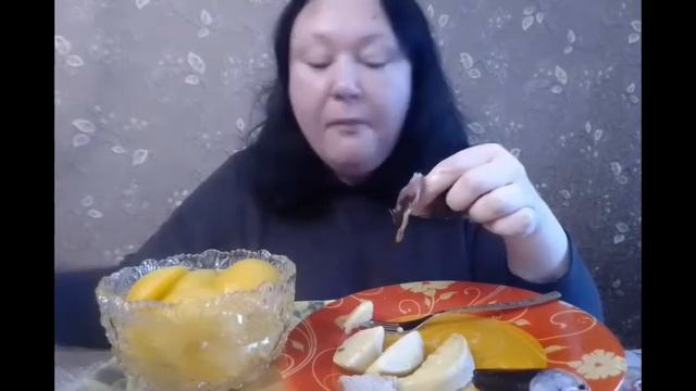 Мукбанг//Шикарная Копченая Селедка с Персиками...ой ой ой смотреть онлайн
