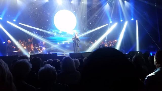 "Nessun Dorma" by Il Divo's David Miller смотреть онлайн