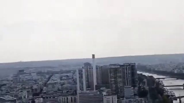 Красота с высоты Эйфелевой башни - Захватывающе ! смотреть онлайн