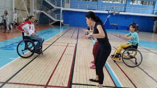 Чемпион тренировки по спортивным танцам на колясках(5) смотреть онлайн