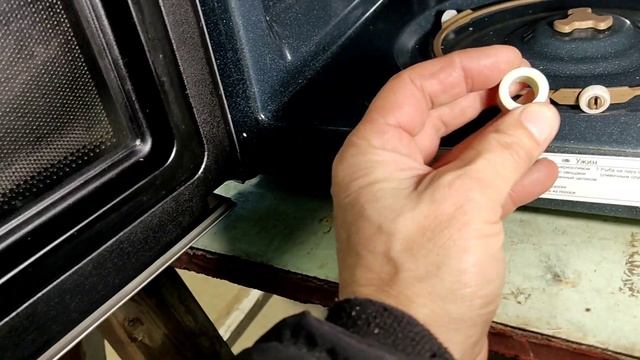 Установка нештатной тарелки в микроволновку/ 20 января 2023 г. смотреть онлайн