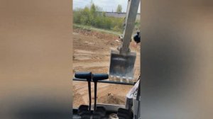 управление экскаватором. джойстики.