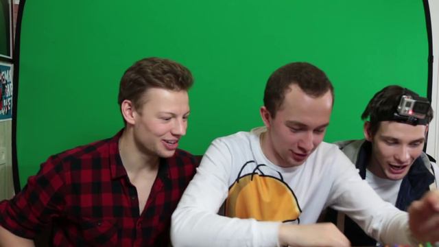 VS - Тройной побег из курятника! смотреть онлайн