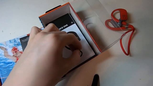 JBL ENDURANCE DIVE (TOP Наушники) смотреть онлайн